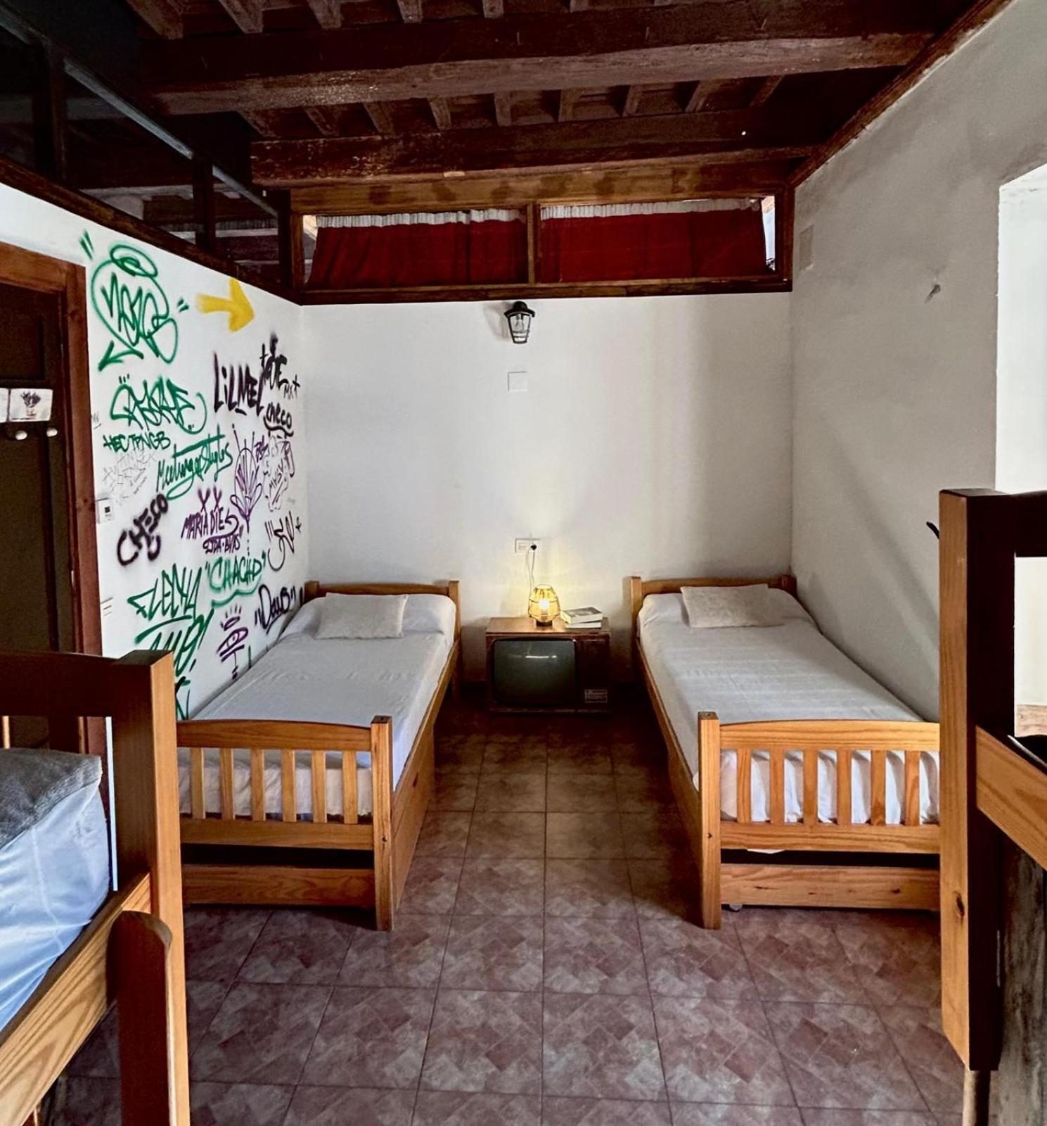 La Casona De La Luz Hostel Гуадикс Екстериор снимка