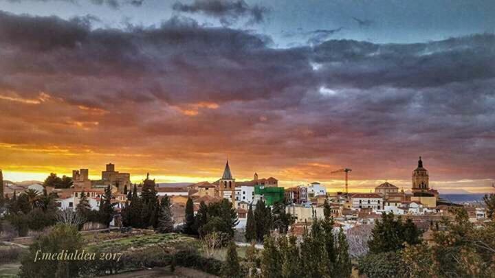 La Casona De La Luz Hostel Гуадикс Екстериор снимка